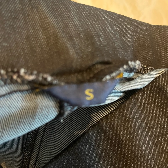 Jeggin Small women’s dark color denim stretchy unknown brand with clover label - Picture 3 of 5